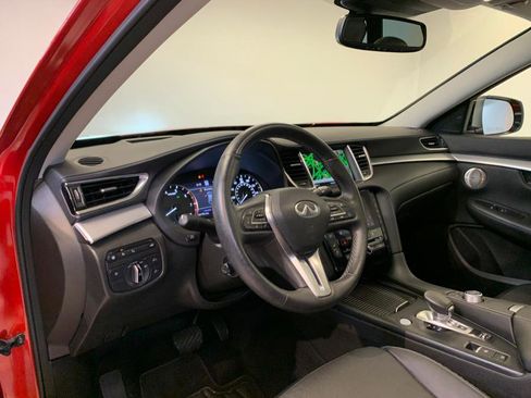 Used 2021 INFINITI QX50 Sensory image 11