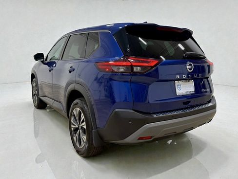 Used 2021 Nissan Rogue SV image 8
