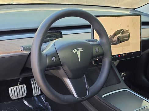 Used 2022 Tesla Model 3 Performance AWD/4WD image 10
