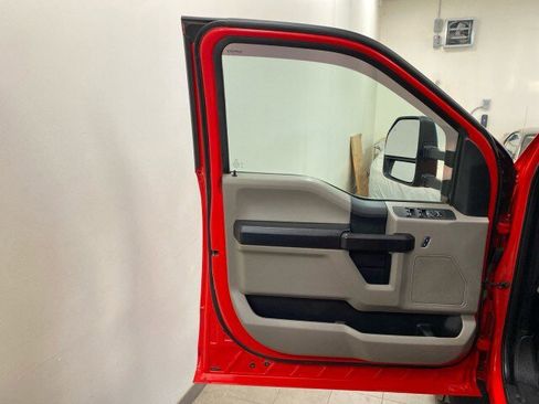 Used 2019 Ford F550 4x4 Crew Cab Super Duty image 17