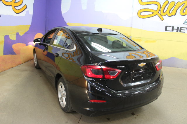 Used 2018 Chevrolet Cruze LT FWD image 6