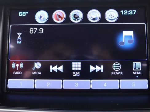 Used 2020 Chevrolet Suburban Premier AWD/4WD image 18