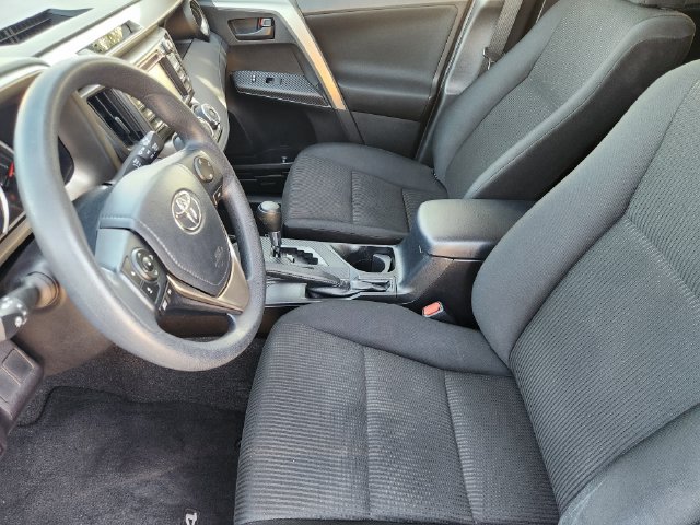 Used 2015 Toyota RAV4 LE FWD image 12