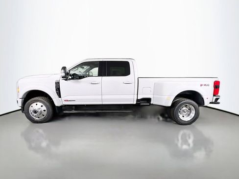 New 2026 Ford F450 Platinum w/ FX4 Off-Road Package image 6
