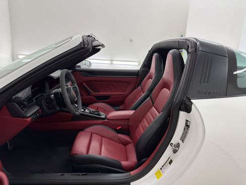 Certified 2026 Porsche 911 Targa 4 GTS AWD/4WD image 5