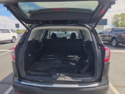 Used 2021 Subaru Ascent Premium w/ Convenience Package AWD/4WD image 16