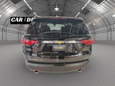 Used 2023 Chevrolet Traverse LT w/ LPO, Floor Liner Package image 5