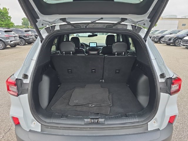 Used 2025 Ford Escape ST-Line Select AWD/4WD image 12
