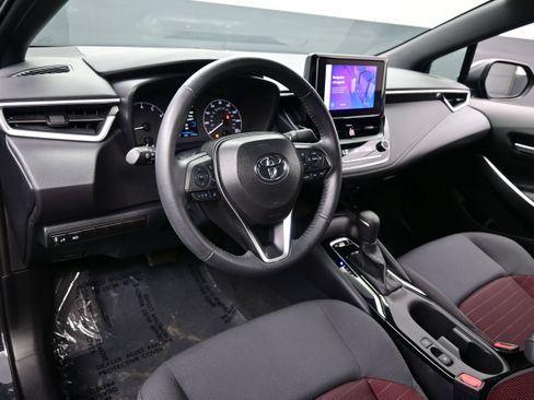 Used 2024 Toyota Corolla SE FWD image 12