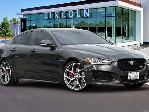 Used 2018 Jaguar XE S RWD image 2