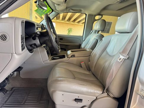 Used 2006 Chevrolet Silverado 2500 LT RWD image 13