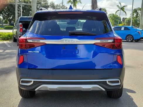 Used 2023 Kia Seltos EX AWD/4WD image 4
