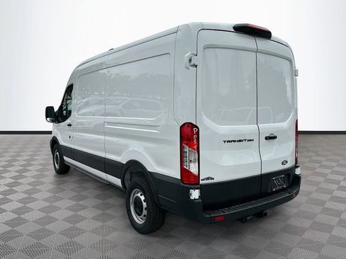 New 2026 Ford Transit 250 148 Medium Roof RWD image 4