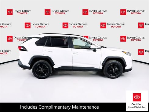 Certified 2021 Toyota RAV4 XLE image 4
