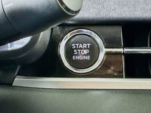 Used 2024 Mitsubishi Outlander ES AWD/4WD image 30