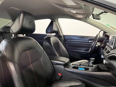 Used 2019 Nissan Altima 2.5 SR image 10