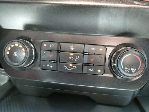Used 2019 Ford F150 XLT w/ Equipment Group 302A Luxury AWD/4WD image 28
