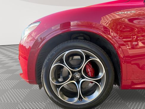 Used 2022 Alfa Romeo Stelvio Veloce AWD/4WD image 19
