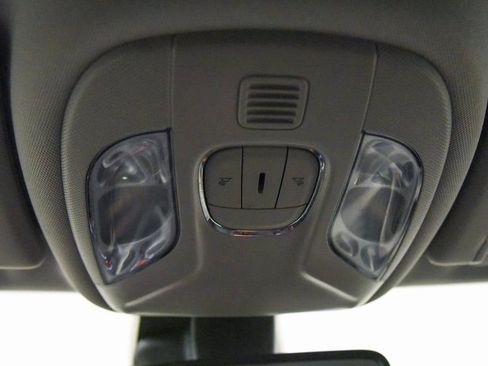 Used 2022 Jeep Compass Limited image 28