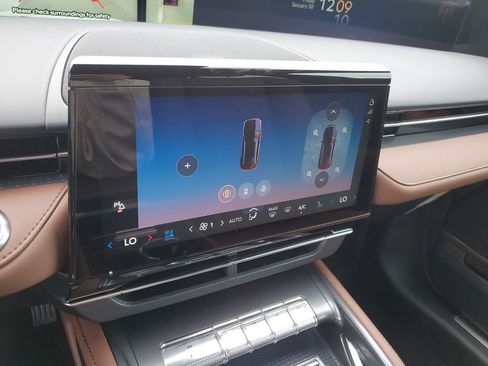 New 2026 Lincoln Nautilus Reserve AWD/4WD image 29