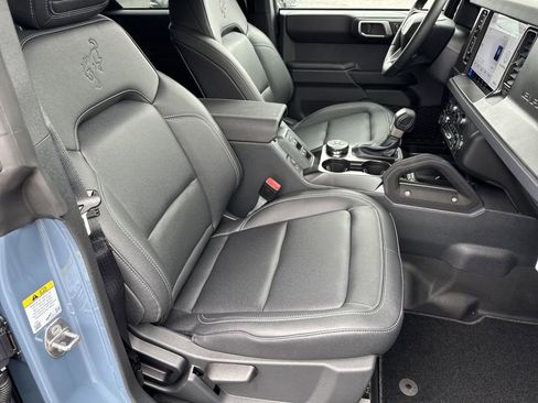 New 2025 Ford Bronco Badlands AWD/4WD image 13