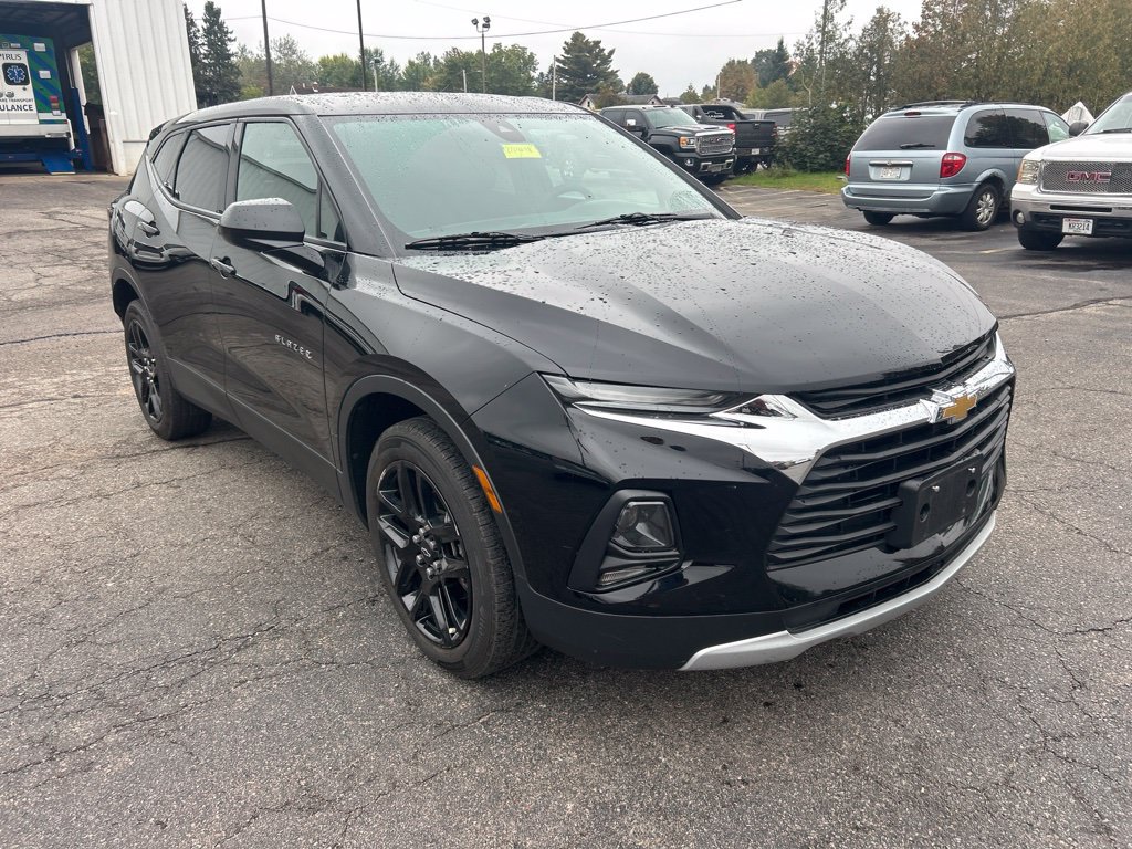 Used 2022 Chevrolet Blazer LT w/ LPO, Cargo Package AWD/4WD image 2