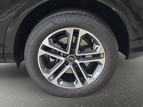 Used 2025 Audi Q5 Premium w/ Convenience Package AWD/4WD image 36