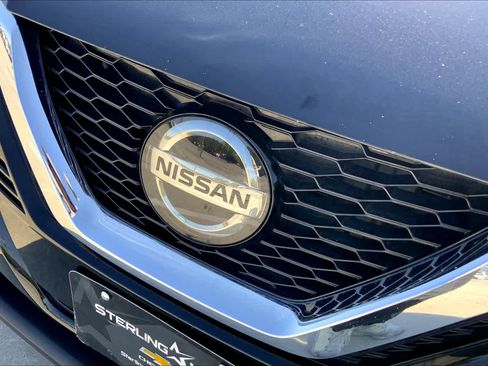 Used 2020 Nissan Rogue Sport SV FWD image 29