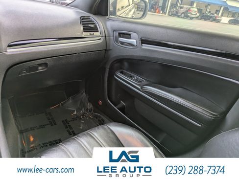 Used 2017 Chrysler 300 S RWD image 14
