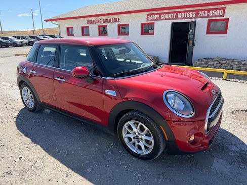 Used 2015 MINI Cooper S image 1
