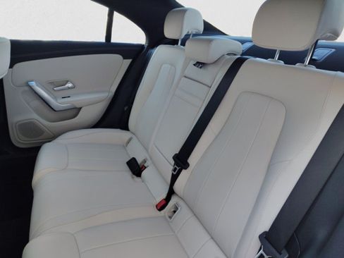 Used 2023 Mercedes-Benz CLA 250 4MATIC image 19