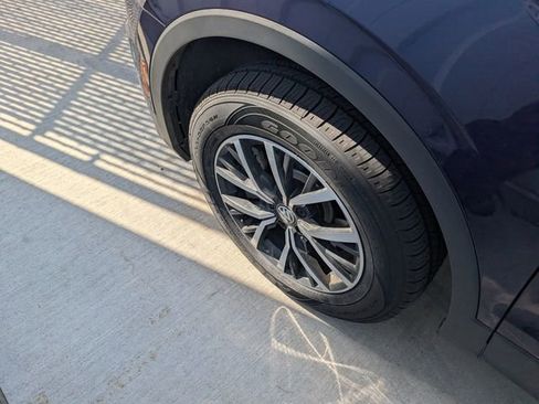 Used 2021 Volkswagen Tiguan S image 7