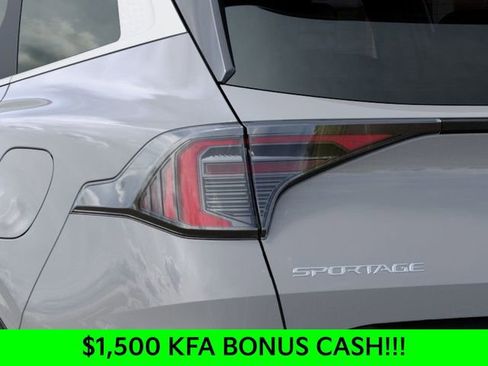 New 2026 Kia Sportage EX FWD image 6
