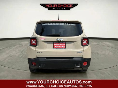 Used 2015 Jeep Renegade Latitude AWD/4WD image 4