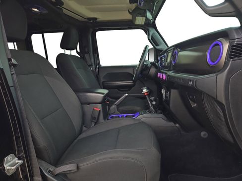 Used 2018 Jeep Wrangler Unlimited Sport S AWD/4WD image 24