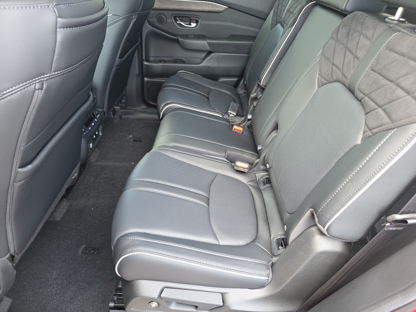 New 2026 Honda Pilot Elite image 23