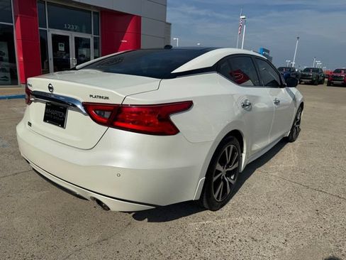 Used 2017 Nissan Maxima Platinum FWD image 17