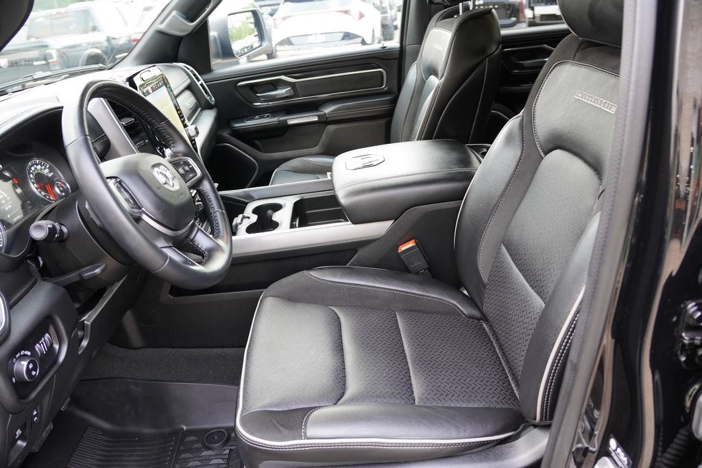 Used 2023 RAM 1500 Laramie AWD/4WD image 15