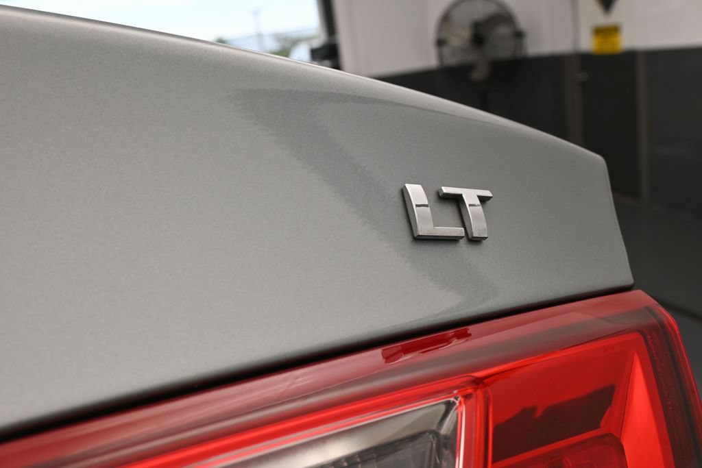 Used 2024 Chevrolet Malibu LT FWD image 31