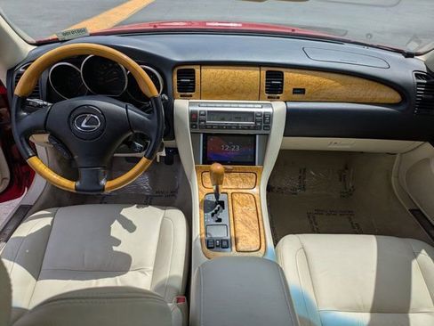 Used 2005 Lexus SC 430 Convertible image 27