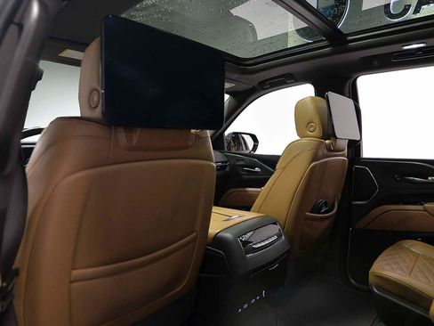 Used 2021 Cadillac Escalade Sport w/ Driver Assist Tech Package image 10