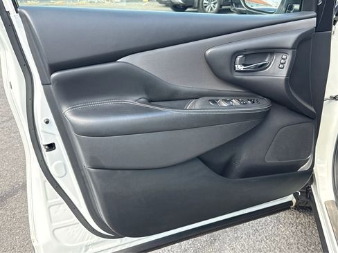 Used 2023 Nissan Murano SL w/ SL Moonroof Package image 18