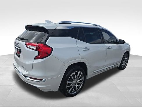 Used 2023 GMC Terrain Denali w/ Denali Premium Package AWD/4WD image 3