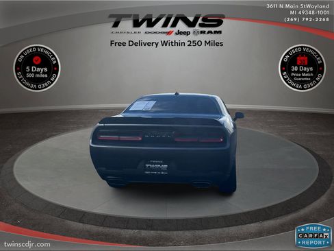 Used 2017 Dodge Challenger R/T Scat Pack image 5