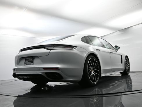 Certified 2022 Porsche Panamera GTS image 50
