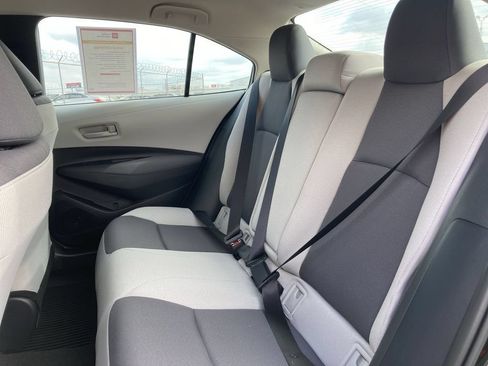 Certified 2025 Toyota Corolla LE FWD image 27