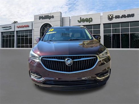 Used 2019 Buick Enclave Essence image 8