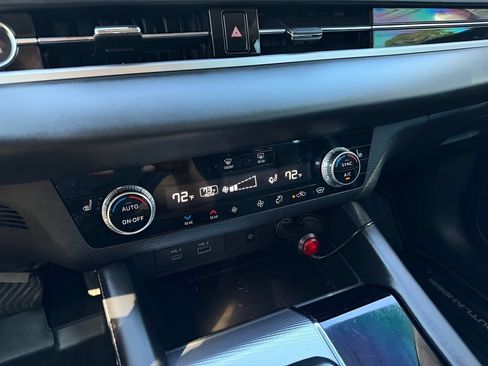 Used 2022 Mitsubishi Outlander SEL AWD/4WD image 27