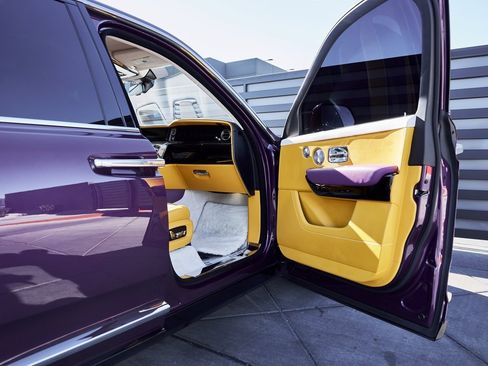 Used 2025 Rolls-Royce Cullinan Base image 20