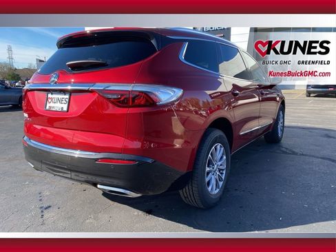Used 2024 Buick Enclave Premium image 9